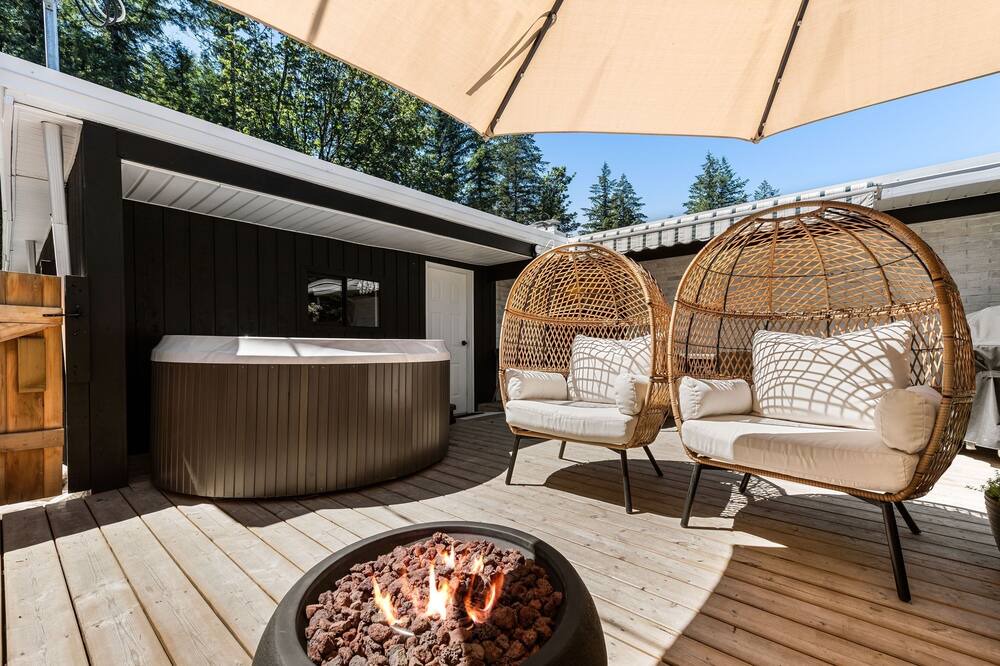 Photo of Outdoor in Cultus Lake