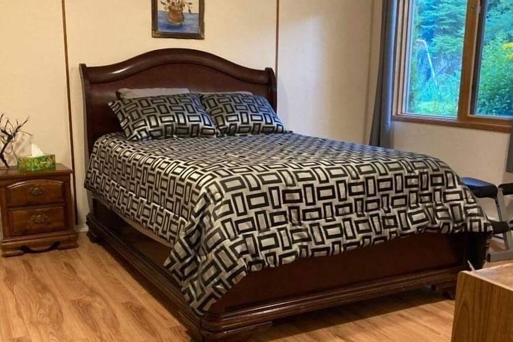 Photo of Bedroom in Central Kootenay