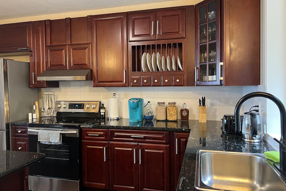 Photo of Kitchen in Eastern Hillsides