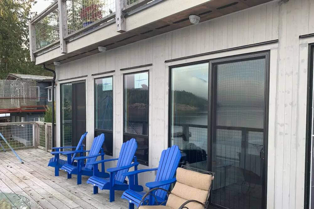 Photo of Patio Balcony in Earls Cove