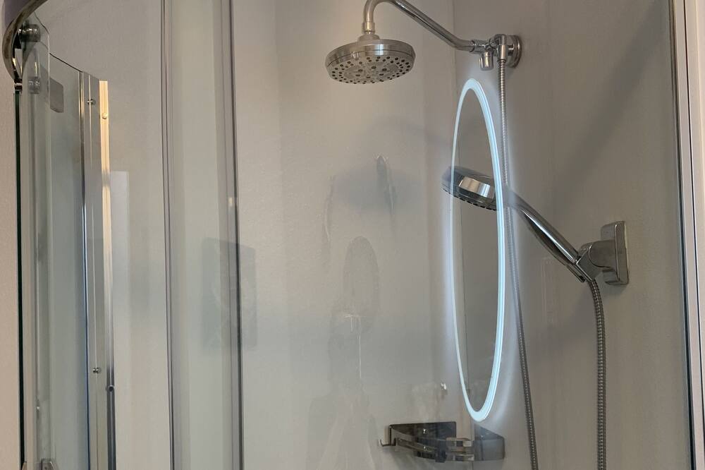 Photo of Bathroom in Earls Cove