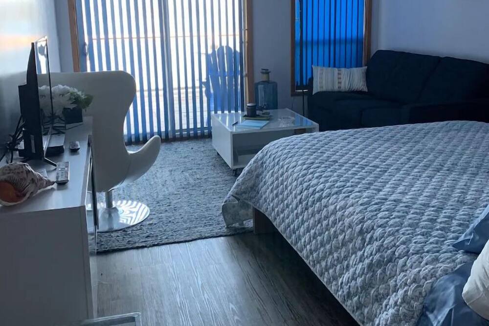 Photo of Bedroom in Earls Cove