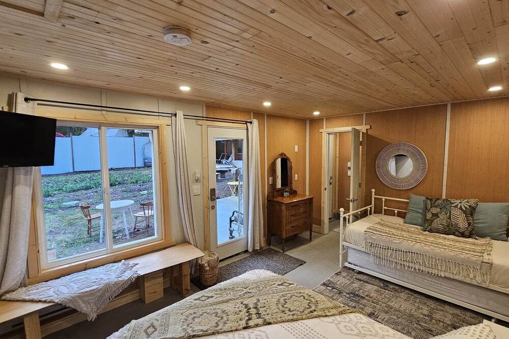 Photo of Bedroom in Lake Cowichan