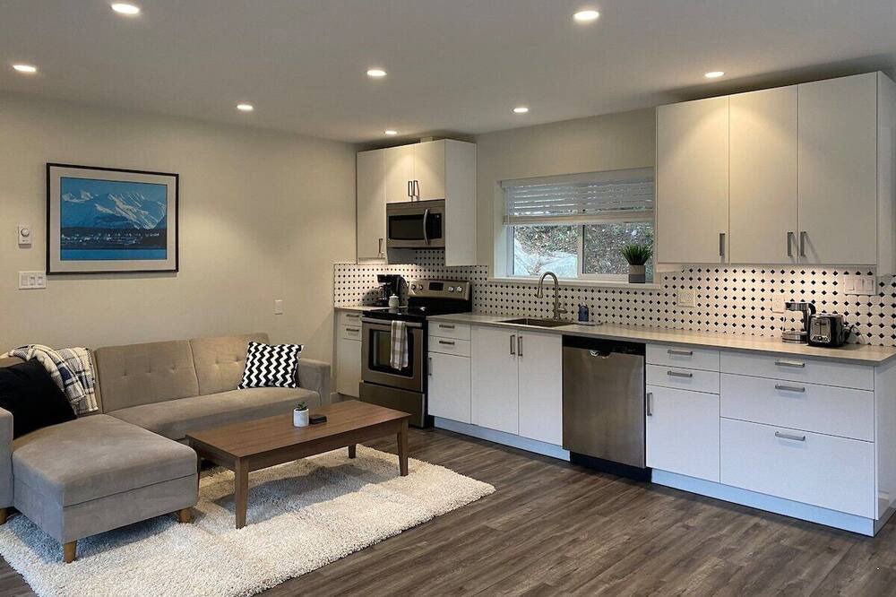 Photo of Bedroom in Halfmoon Bay
