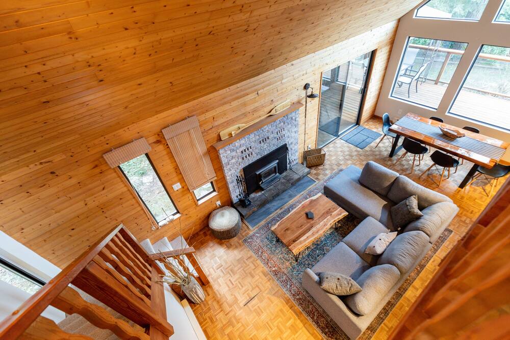 Photo of Livingroom in Sandy Hook
