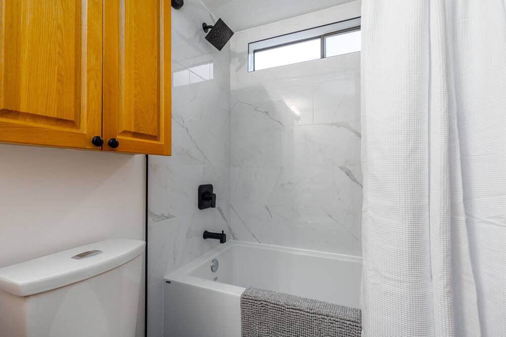 Photo of Bathroom in Sandy Hook