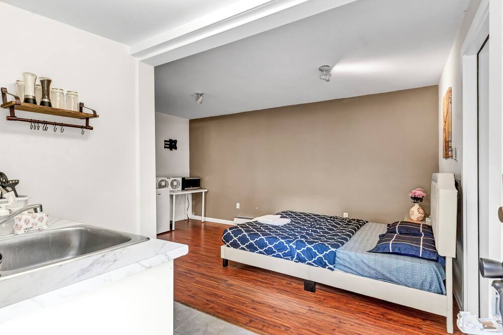 Photo of Bedroom in Langley