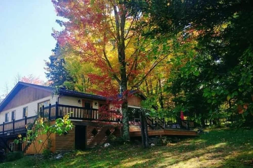 Photo of Outdoor in North Hatley