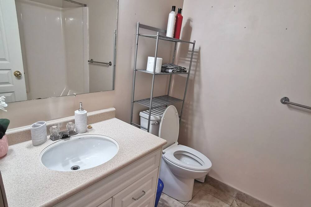 Photo of Bathroom in Saanich West