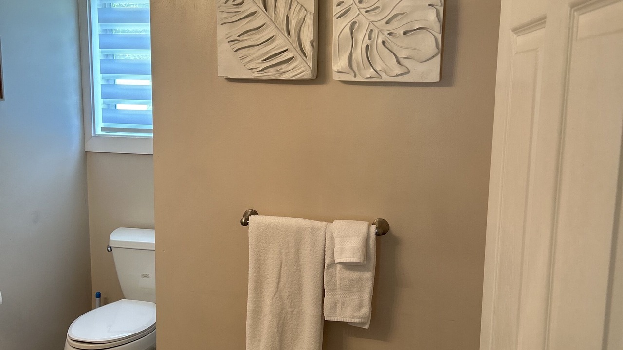 Photo of Bathroom in North Saanich