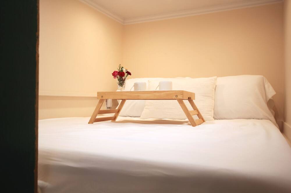 Photo of Bedroom in Saanich West