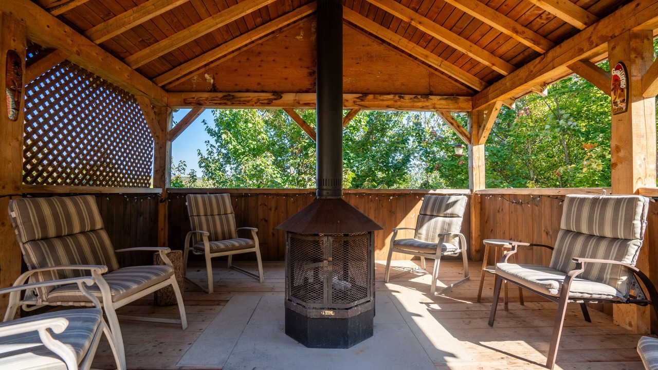 Photo of Patio Balcony in Chateau-Richer