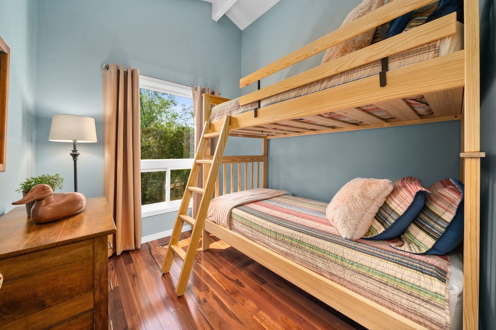 Photo of Bedroom in Consecon