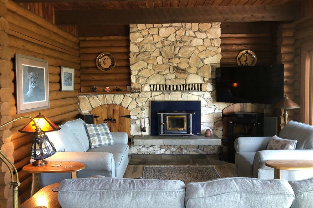 Photo of Livingroom in Regional District of Nanaimo