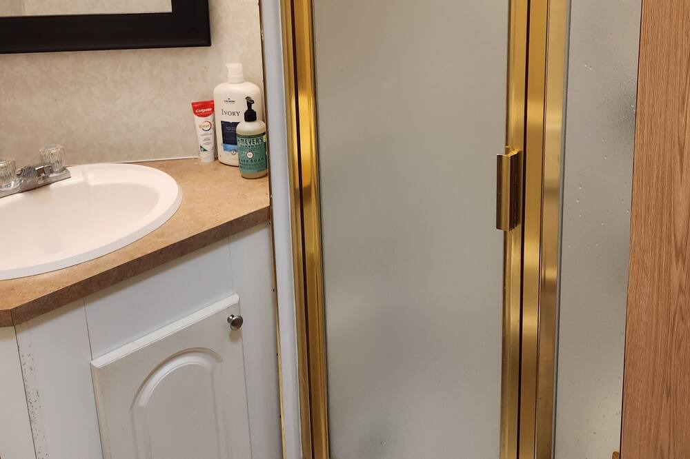 Photo of Bathroom in Lindell Beach