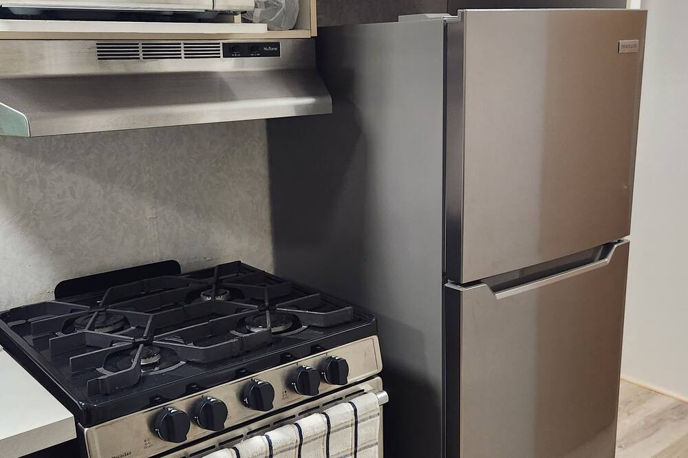 Photo of Kitchen in Lindell Beach