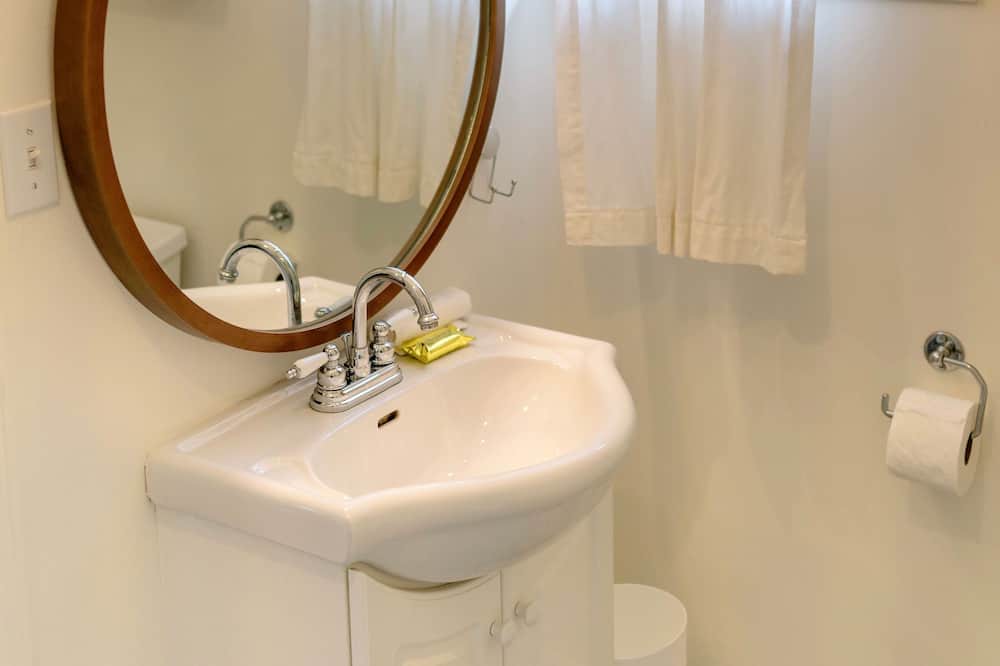 Photo of Bathroom in East Hill