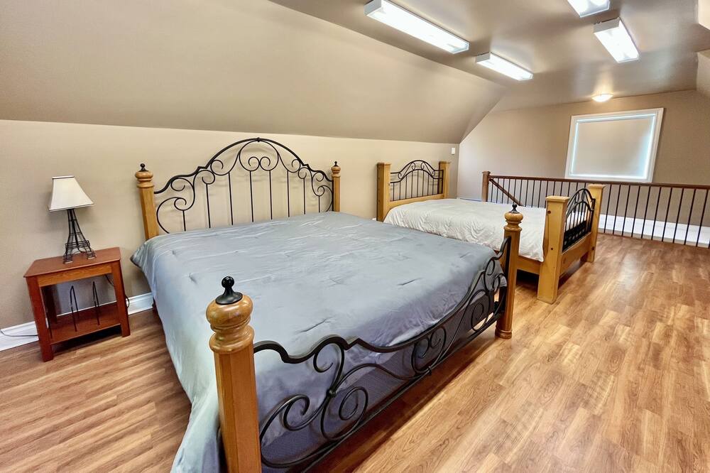 Photo of Bedroom in Langley