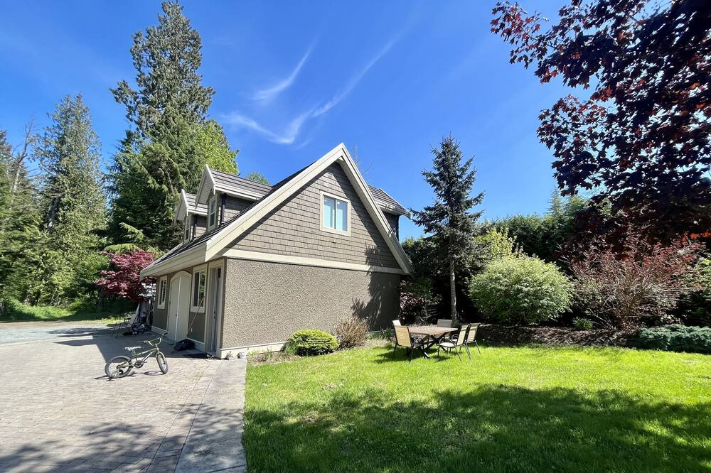 Photo of Outdoor in Langley