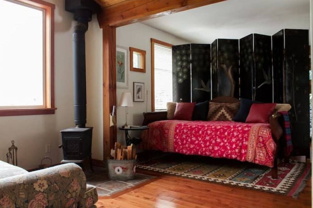 Photo of Bedroom in Galiano