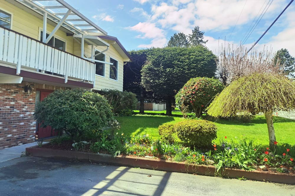 Photo of Outdoor in South Surrey