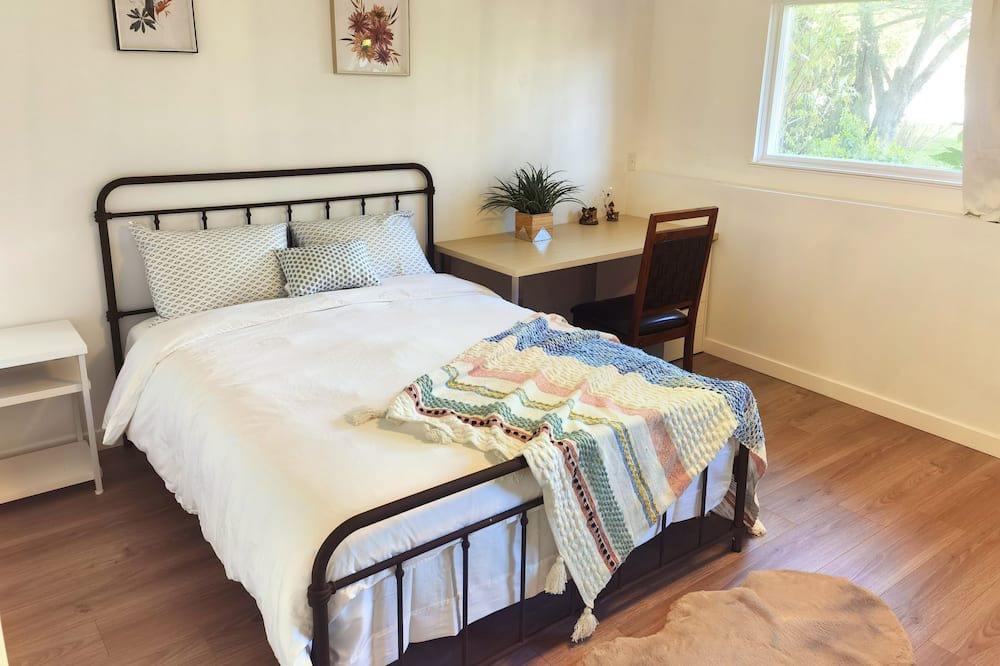 Photo of Bedroom in South Surrey