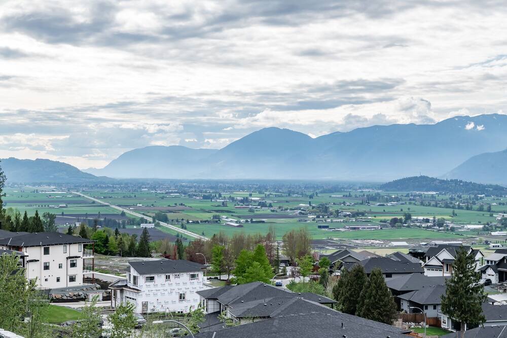 Photo of Outdoor in Eastern Hillsides