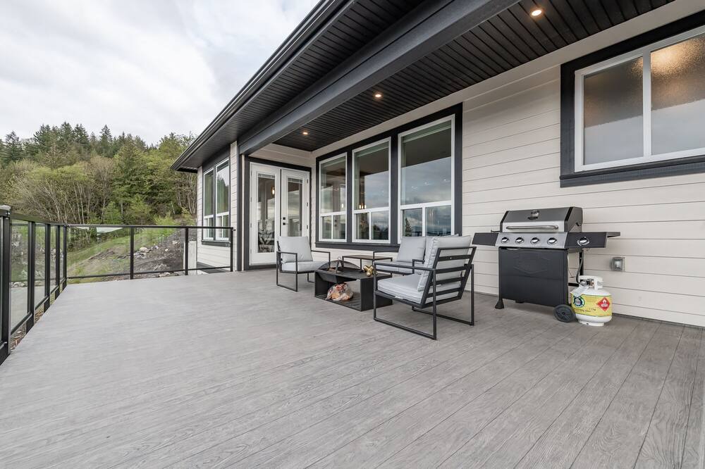 Photo of Outdoor in Eastern Hillsides