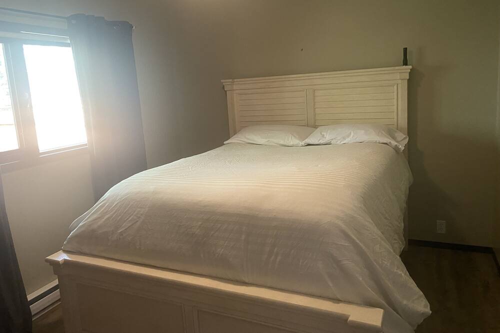 Photo of Bedroom in Moberly Lake
