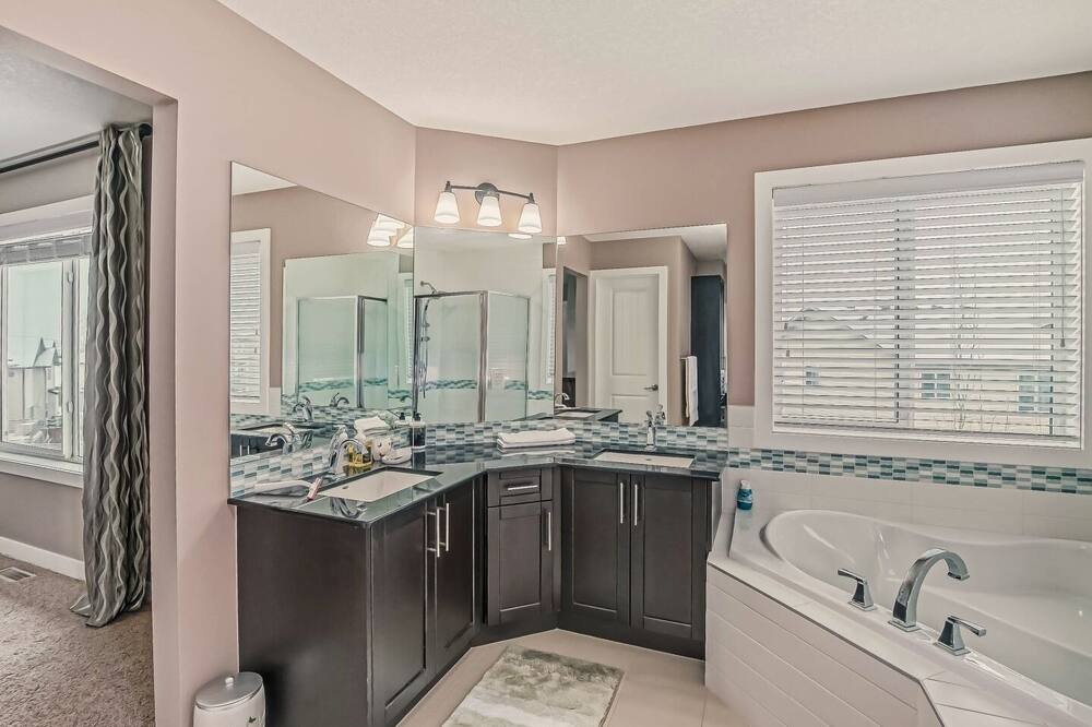 Photo of Bathroom in Panorama Hills