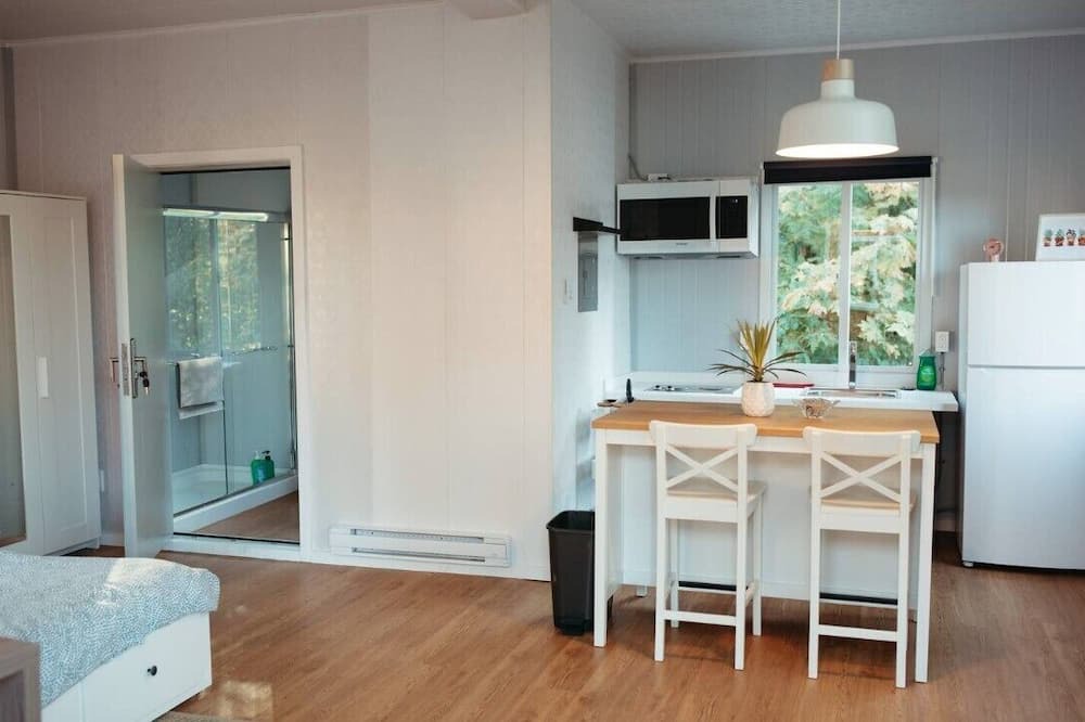 Photo of Kitchen in Sliammon