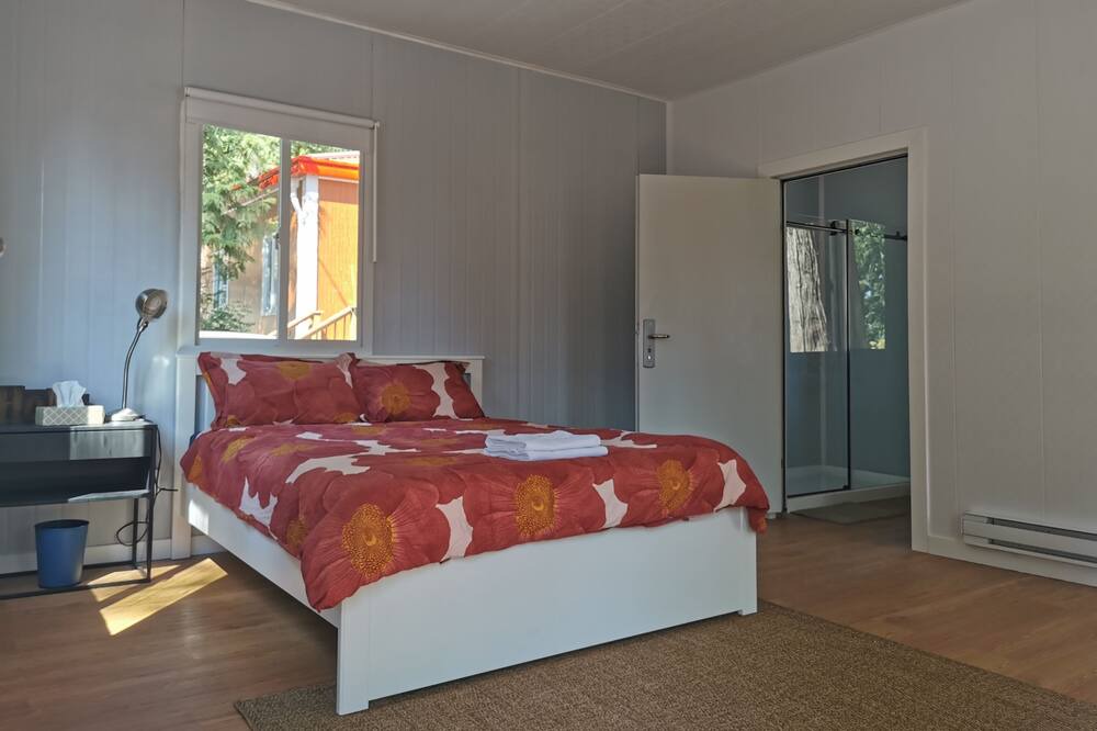 Photo of Bedroom in Sliammon