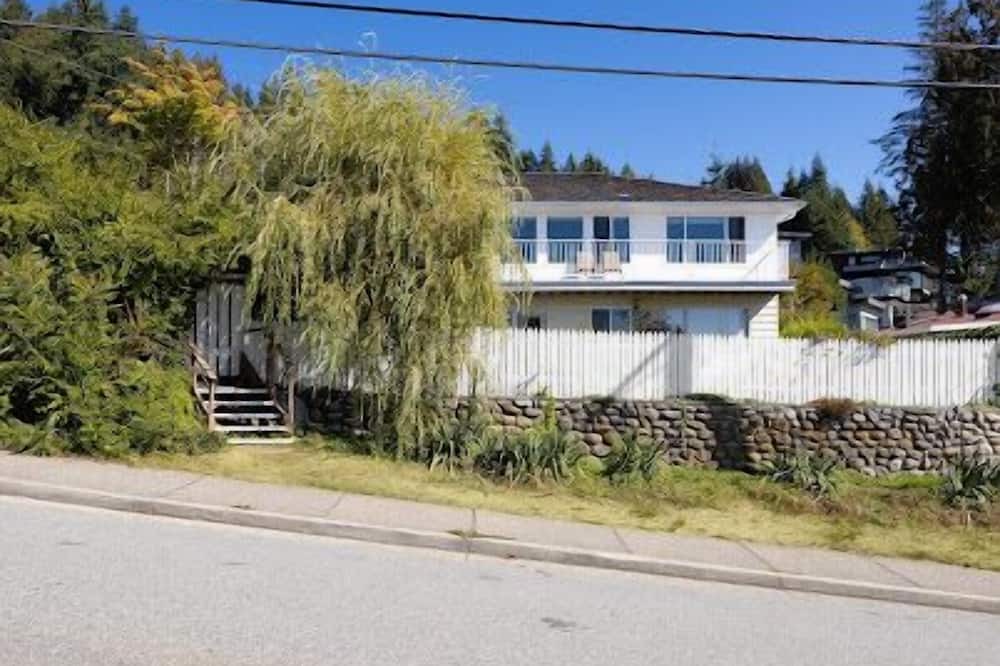 Photo of Outdoor in Canyon Heights