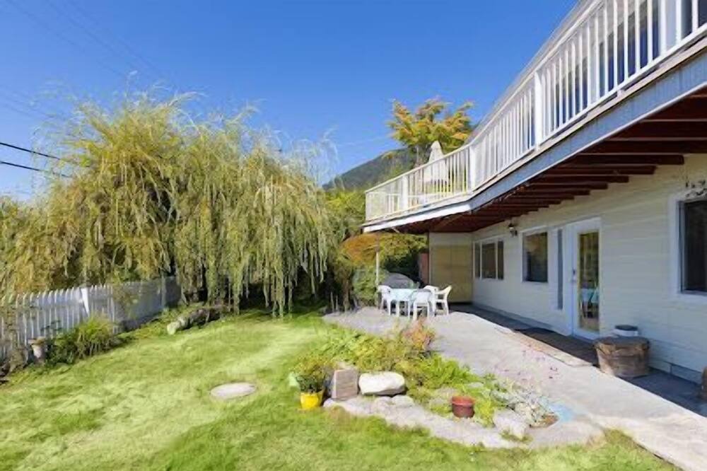 Photo of Outdoor in Canyon Heights