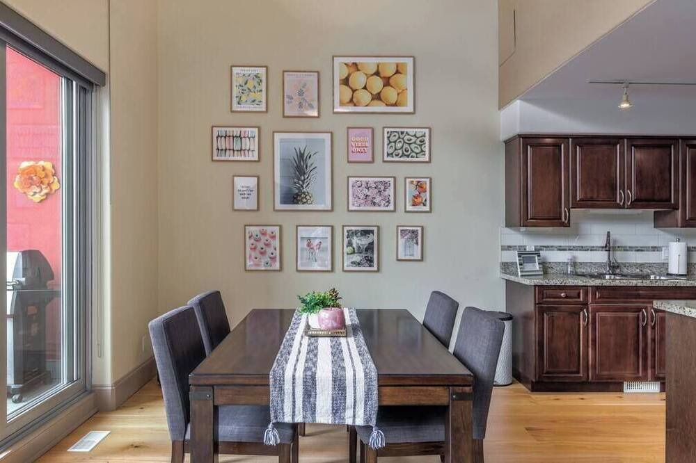 Photo of Livingroom in Okanagan-Similkameen