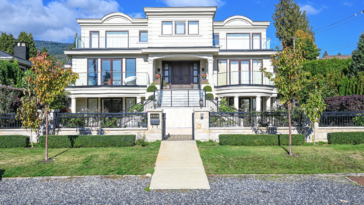 Photo of Outdoor in Hollyburn