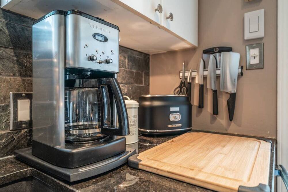 Photo of Kitchen in Coal Harbour