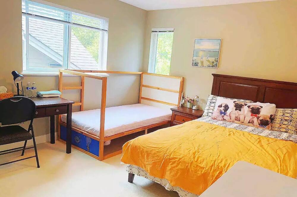 Photo of Bedroom in Burke Mountain