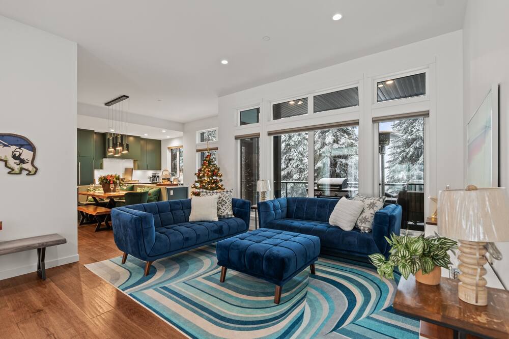 Photo of Livingroom in Silver Star Mountain