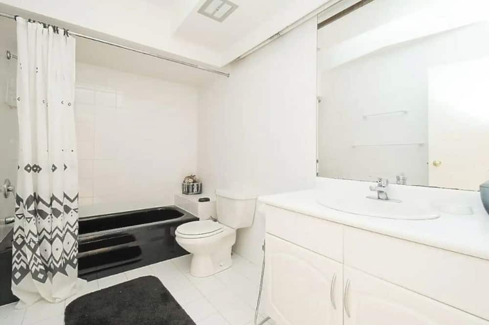Photo of Bathroom in Lions Bay