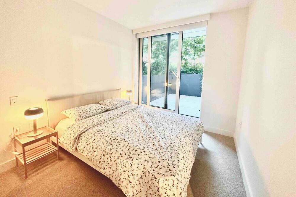 Photo of Bedroom in Renfrew-Collingwood