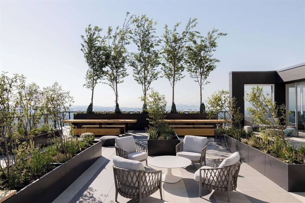 Photo of Outdoor in Renfrew-Collingwood