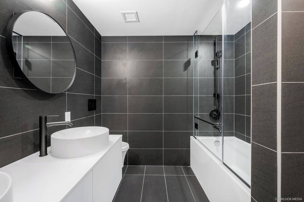 Photo of Bathroom in Renfrew-Collingwood