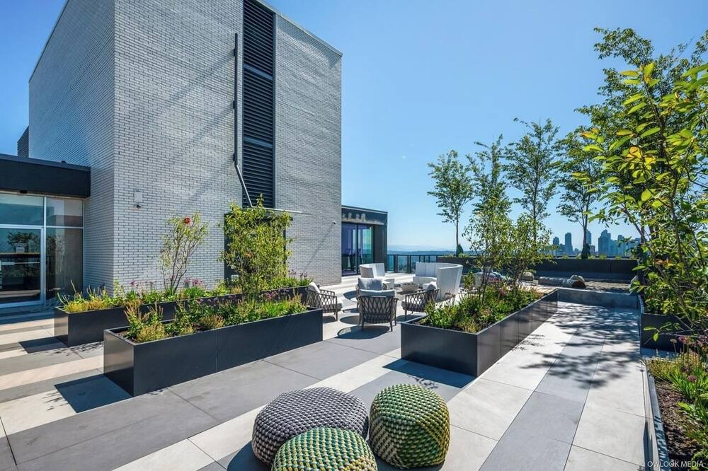 Photo of Patio Balcony in Renfrew-Collingwood