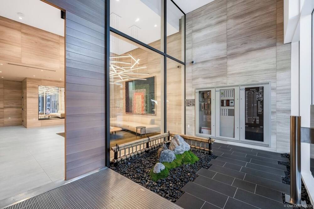 Photo of Outdoor in Renfrew-Collingwood
