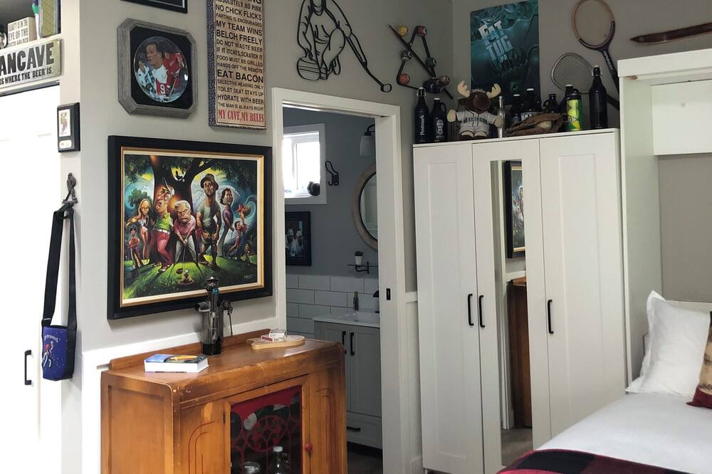 Photo of Bedroom in Halfmoon Bay