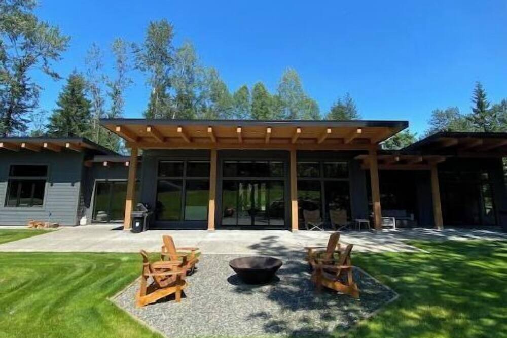 Photo of Outdoor in Courtenay