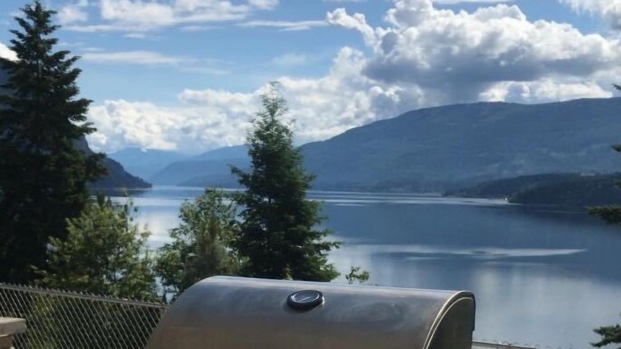 Photo of Outdoor in Tappen