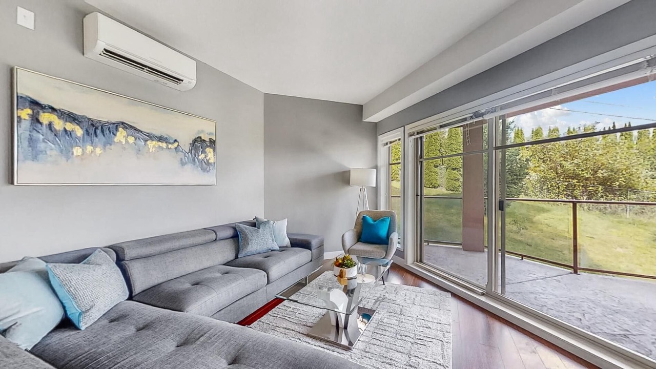 Photo of Livingroom in Central Okanagan