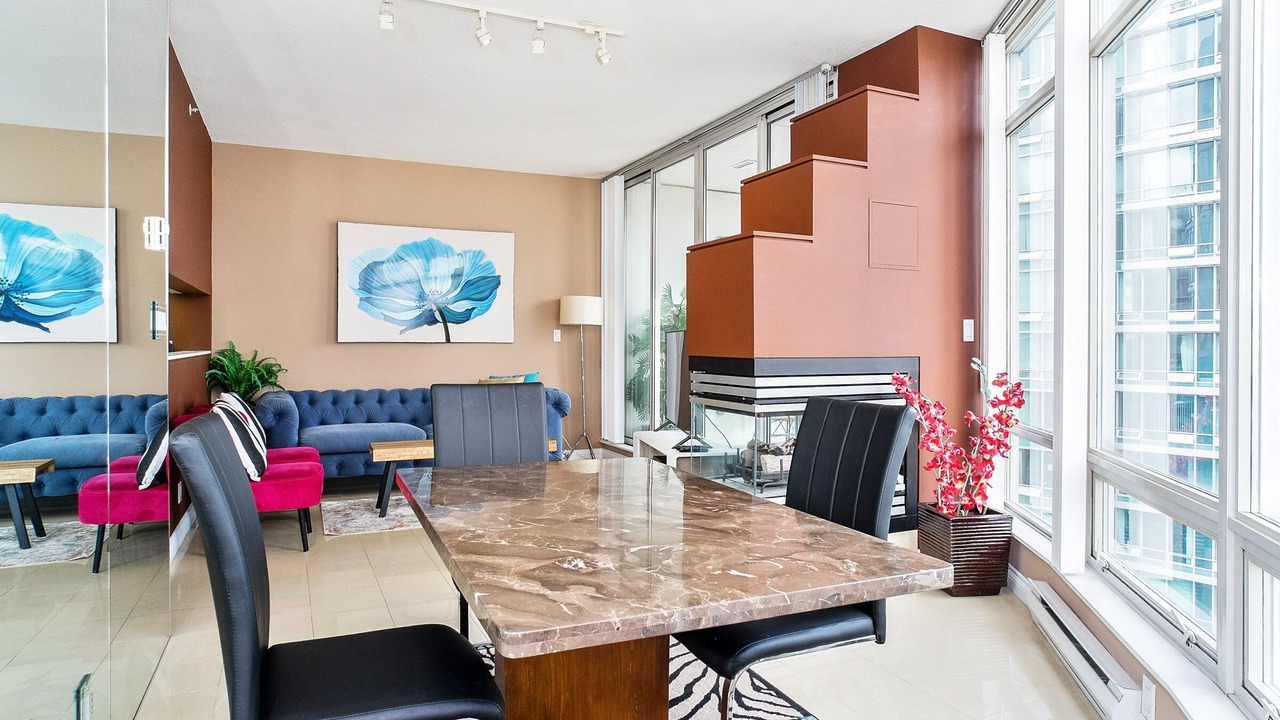 Photo of Livingroom in Coal Harbour
